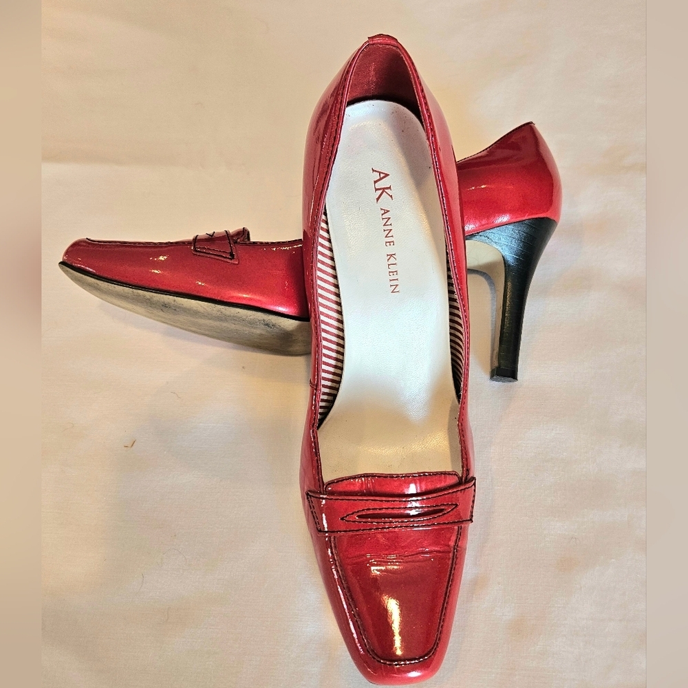 AK Anne Klein Impact Leather Heels Red Sz 6.5 3.5" Heel Sexy EUC - Picture 12 of 12